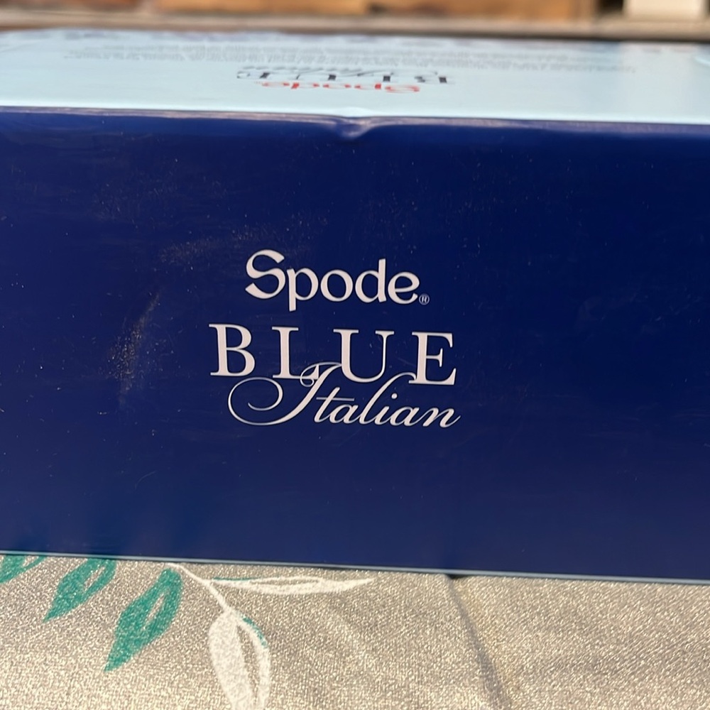 Spode Blue Italian Ornament Set - Picture 5 of 5